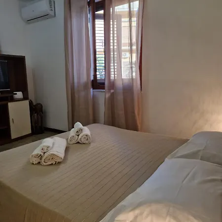 A Due Passi Dal Mare House *