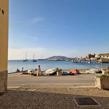 A Due Passi Dal Mare House